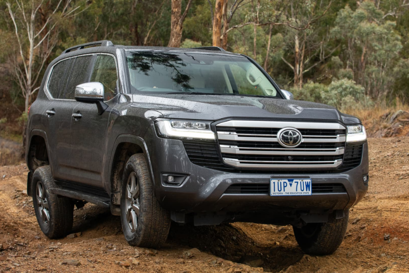 Những lưu ý cần biết khi độ xe Toyota Land Cruiser 300 2024