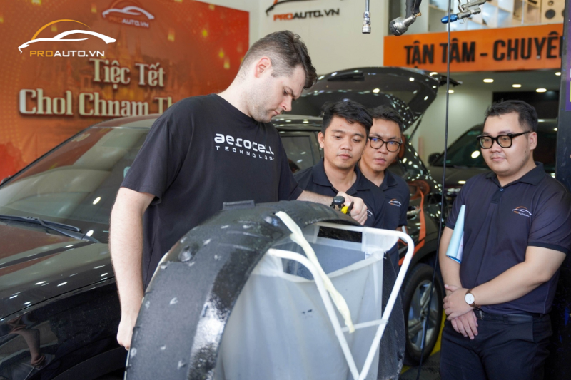 Những lưu ý khi chọn dịch vụ hóa nhựa lòng vè xe ô tô 