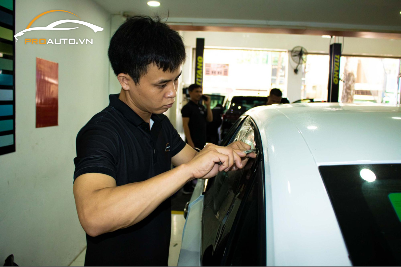 Những việc cần lưu ý để chăm sóc phim cách nhiệt sau khi dán