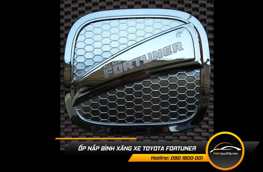 Ốp nắp bình xăng xe Toyota Fortuner
