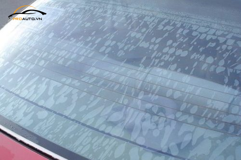 Phim cách nhiệt kém chất lượng sẽ gây mất thẩm mỹ cho xe 