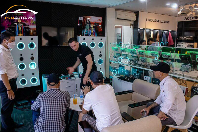 Phòng demo âm thanh chuyên nghiệp