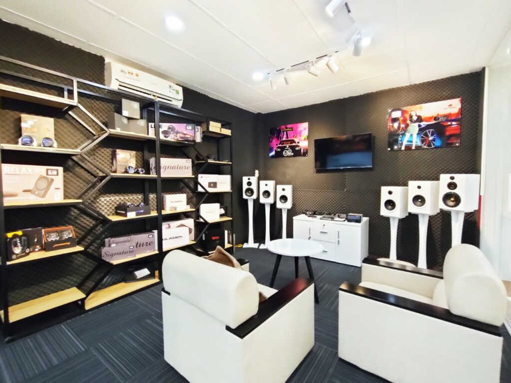 Phòng demo âm thanh tại Proauto.vn