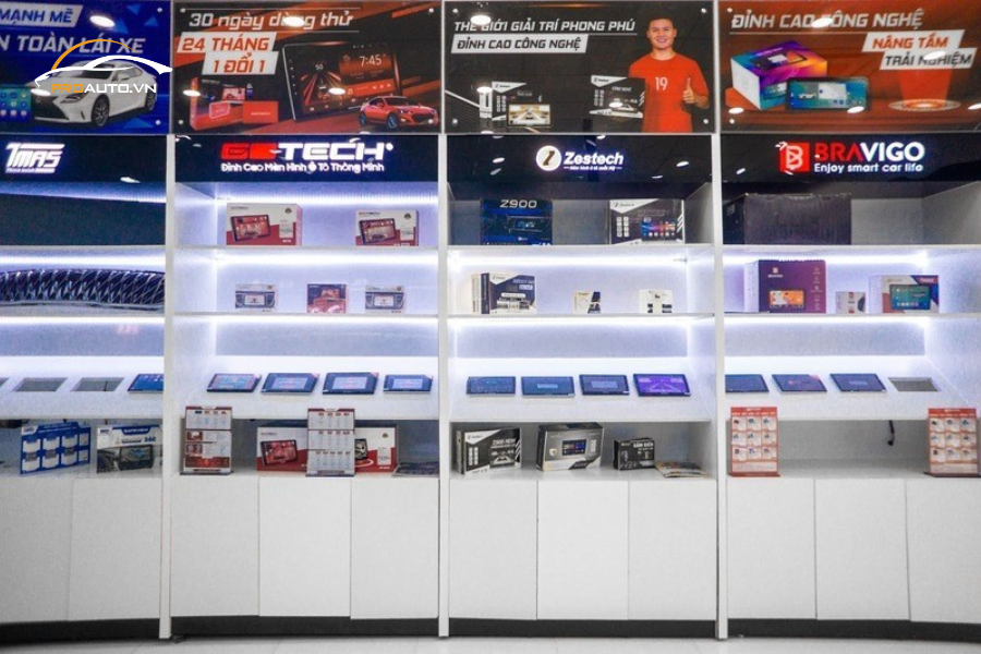 Phòng trưng bày các loại màn hình Android ô tô tại PROAUTO.VN