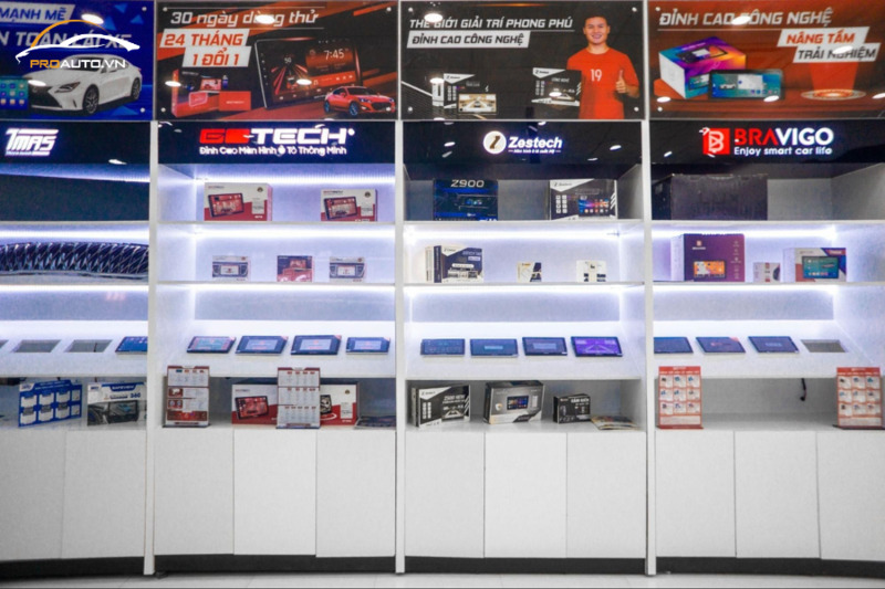 Phòng trưng bày các loại màn hình Android ô tô tại PROAUTO.VN