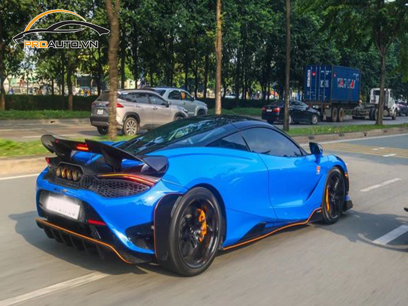 Phủ Ceramic Xe Lamborghini Aventador