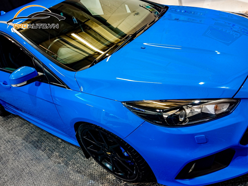 phu ceramic xe Focus 9