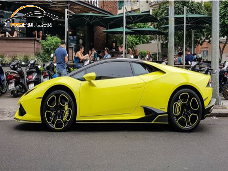 Phủ Ceramic Xe Lamborghini Huracan