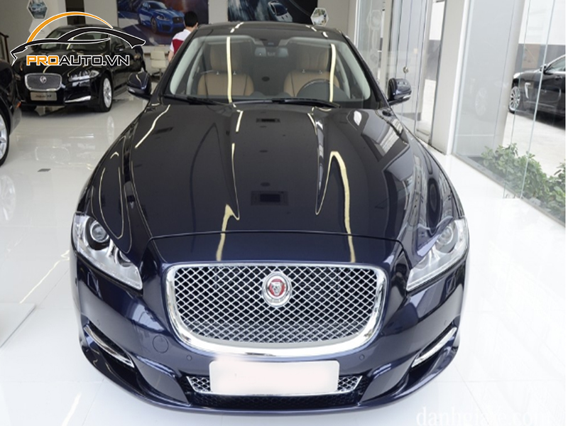 Phủ Ceramic Xe Jaguar XJ