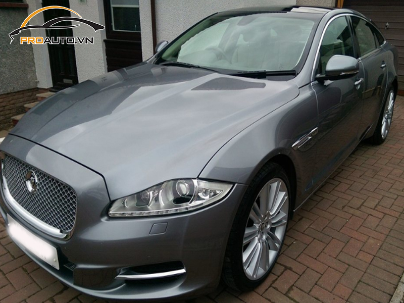 Phủ Ceramic Xe Jaguar XJ