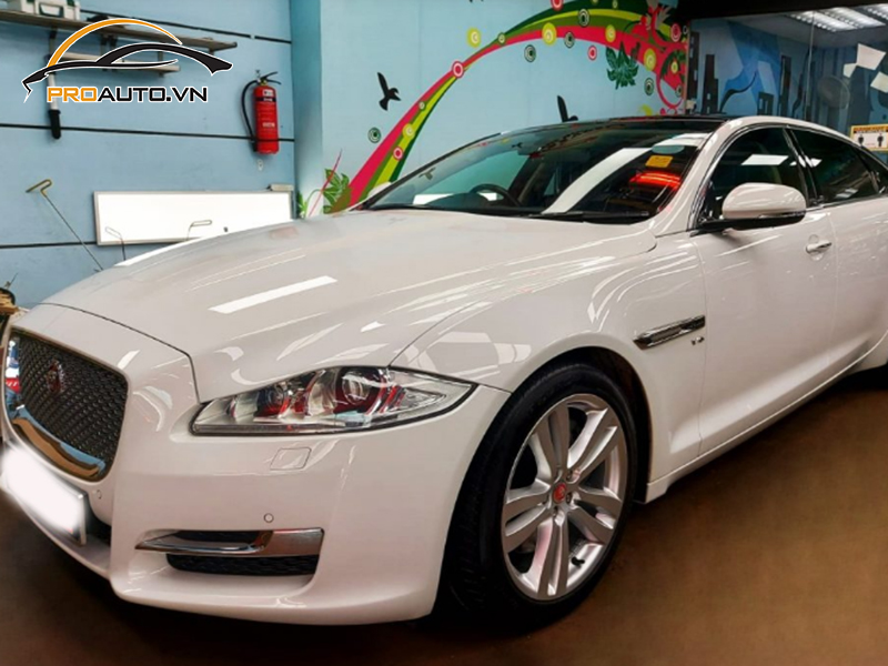 Phủ Ceramic Xe Jaguar XJ - Ảnh 3