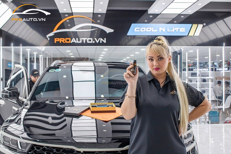 Phủ Ceramic xe Hyundai Custin 2024 