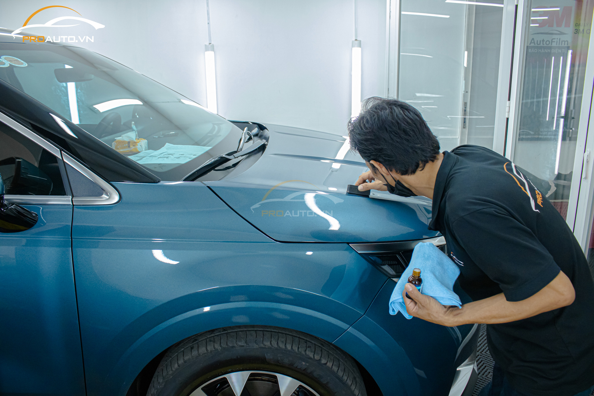 Phủ Ceramic Xe Kia Carnival