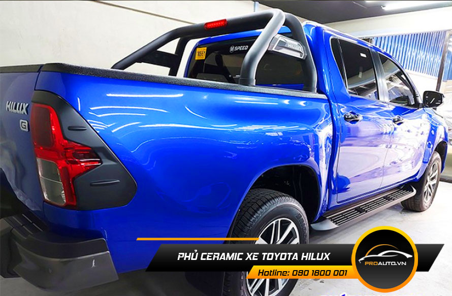 Phủ Ceramic xe Toyota Hilux