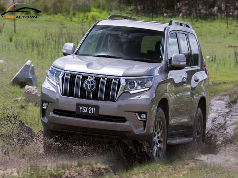 Phủ gầm xe Toyota Land Cruiser