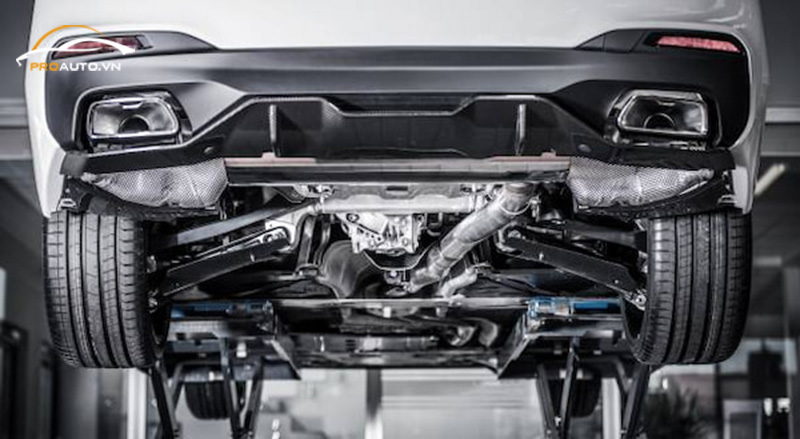 Phủ gầm xe Hyundai Custin có tác dụng gì?