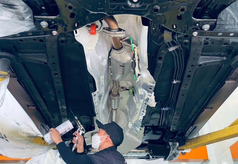 Phủ gầm xe Hyundai Custin giúp giảm tiếng ồn