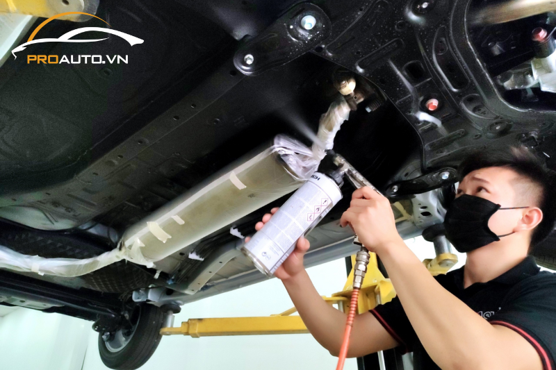 Phủ gầm xe Hyundai Custin tăng tính thẩm mỹ