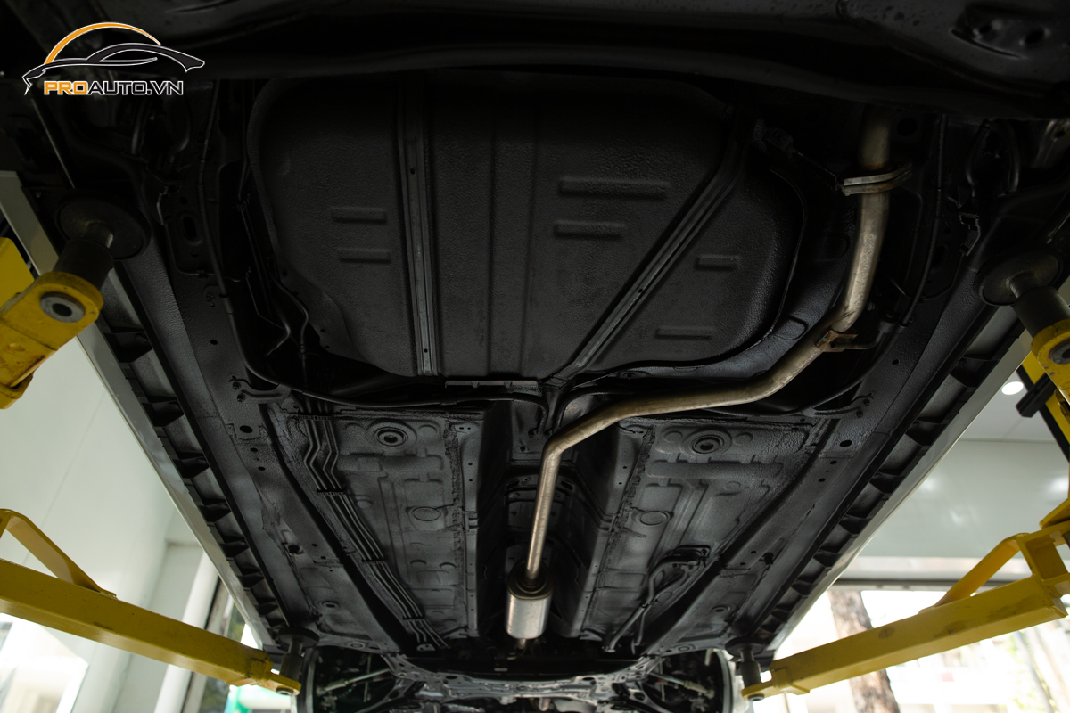 Phủ gầm xe Suzuki XL7