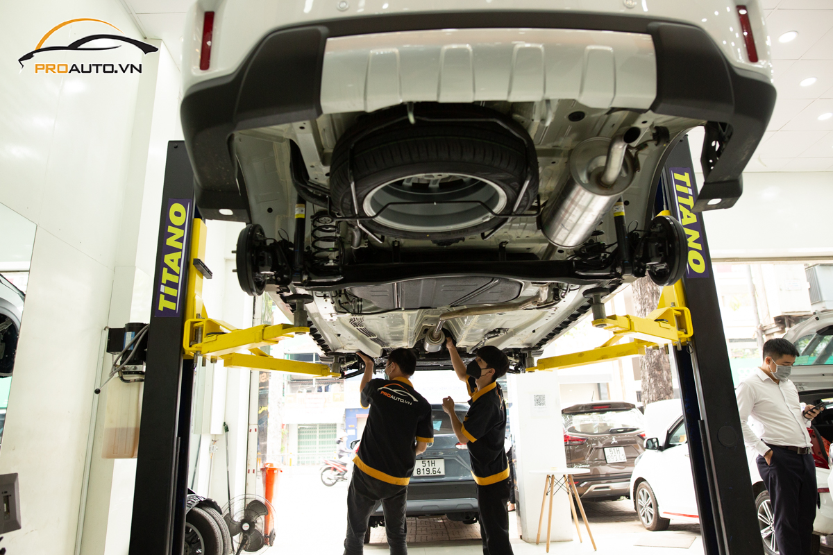 Phủ gầm xe Suzuki XL7