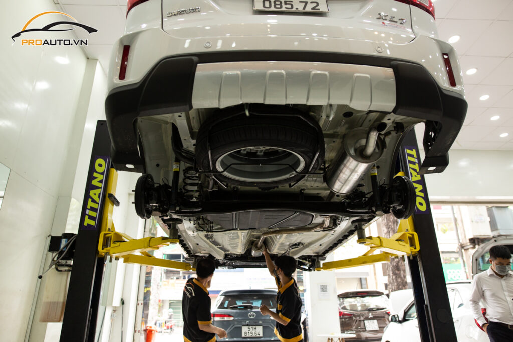 Phủ gầm xe Suzuki XL7