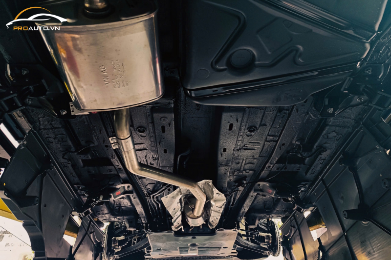 Phủ gầm xe Volkswagen Viloran thời điểm nào tốt nhất?