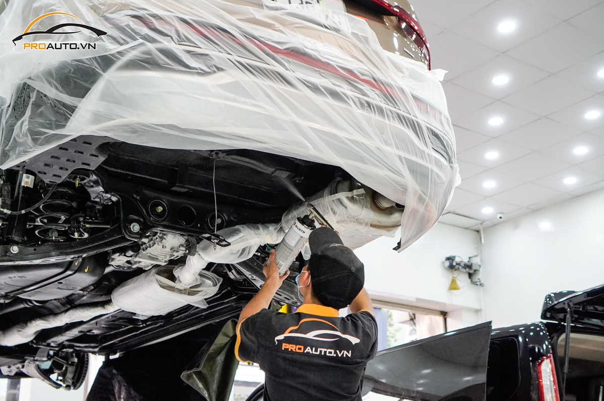 Sơn phủ gầm xe Hyundai Santafe