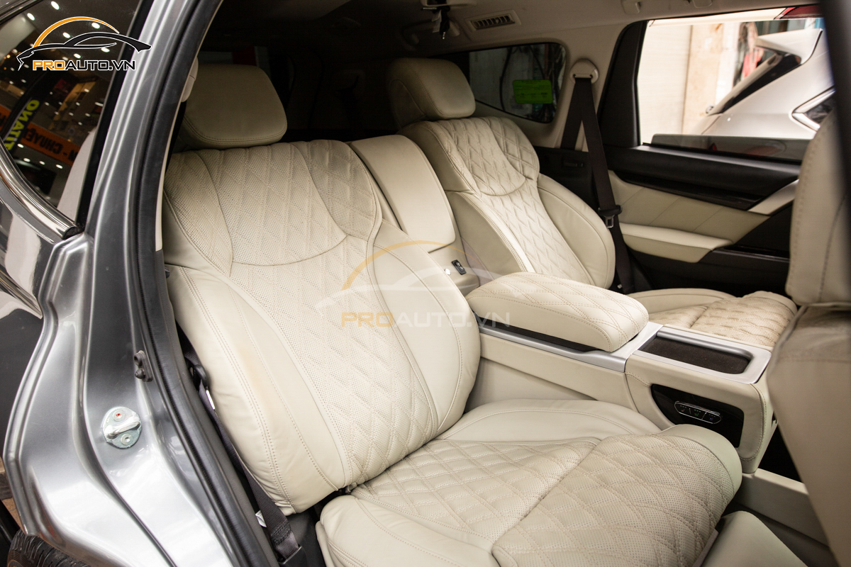 Độ Ghế Limousine Xe Lexus Racing Coupe - Ảnh 3
