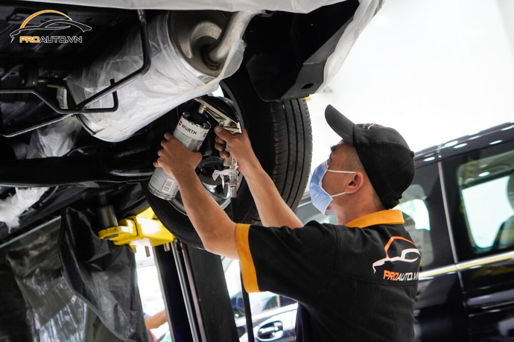 Cách âm gầm xe ô tô Jazz