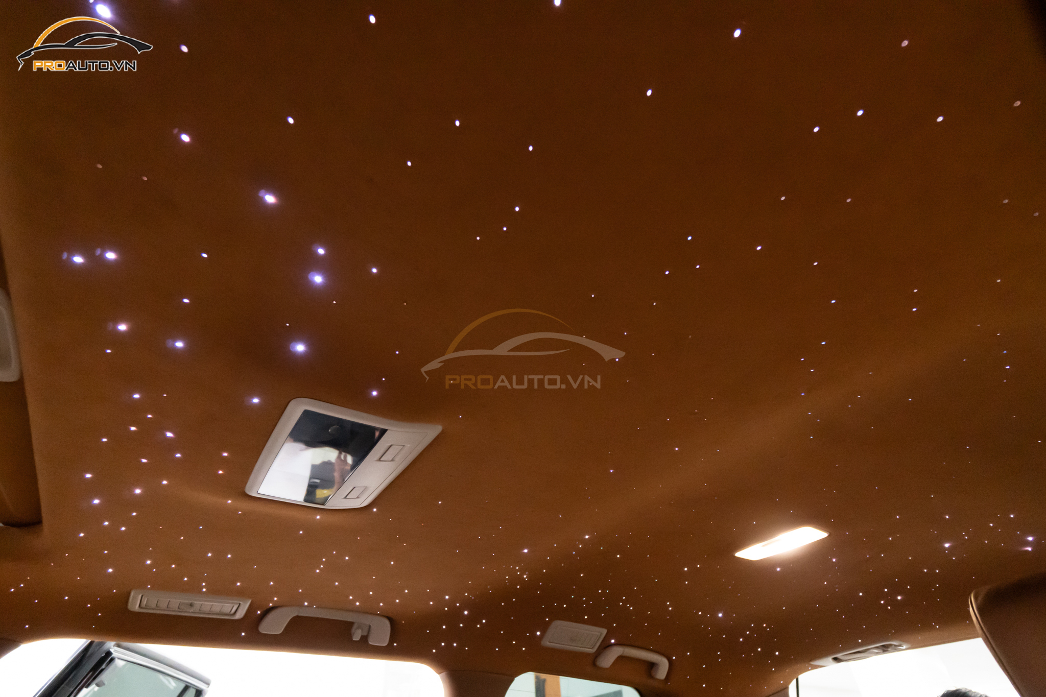 Bọc trần da lộn xe Lexus LX570