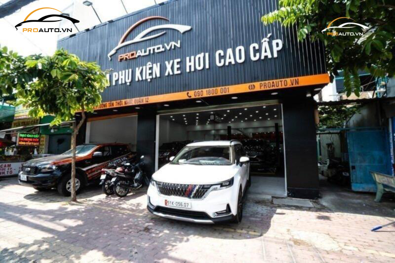 PROAUTO.VN – Trung tâm nâng cấp đèn trần xe Kia Carnival uy tín chi nhánh quận 12 TPHCM
