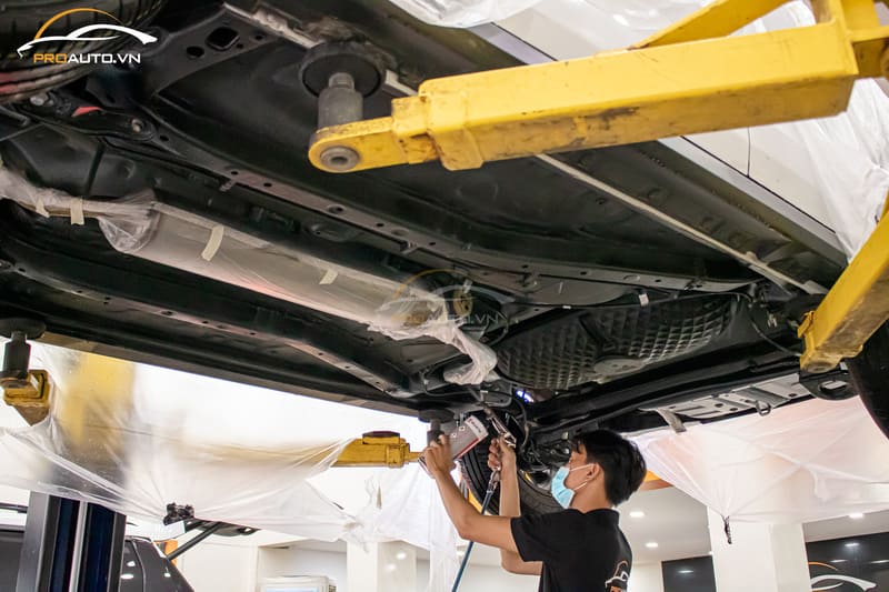 ProAuto.vn - Trung tâm thi công phủ gầm ô tô TPHCM chuyên nghiệp