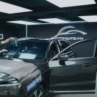 Quy trình dán phim cách nhiệt được thực hiện cẩn thận