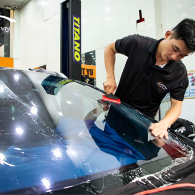 Quy trình dán phim cách nhiệt xe Hyundai Sonata được thi công cẩn thận