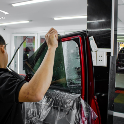 Quy trình dán phim cách nhiệt xe Outlander Cross tại PROAUTO.VN