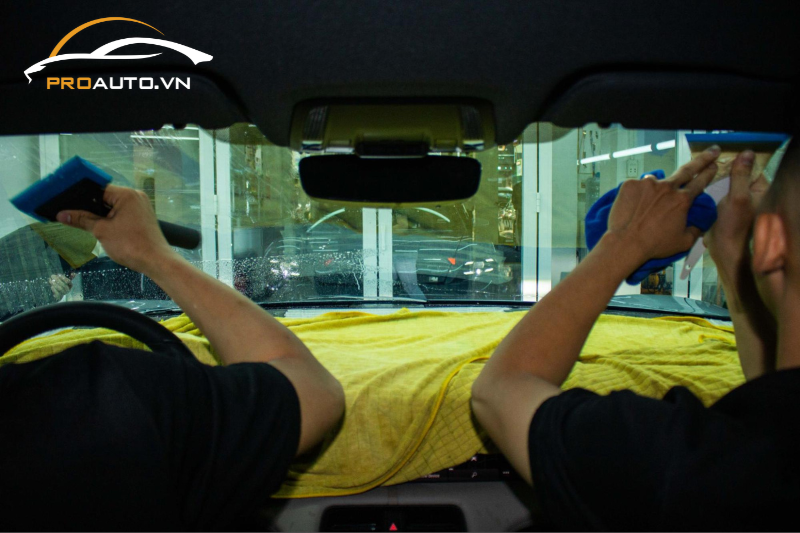 Quy trình dán phim cách nhiệt xe Suzuki XL 7 tại PROAUTO.VN
