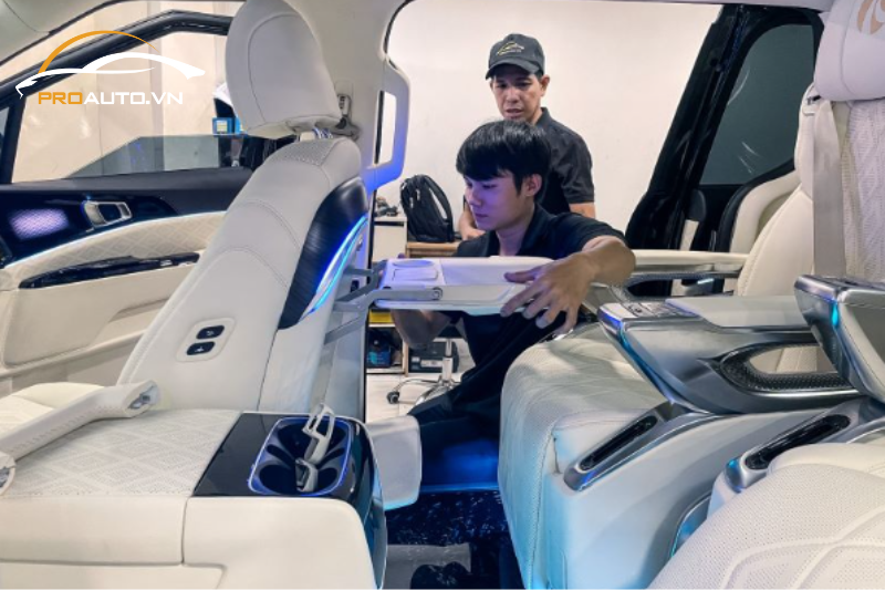Quy trình độ ghế Limousine Mercedes V250 chuyên nghiệp