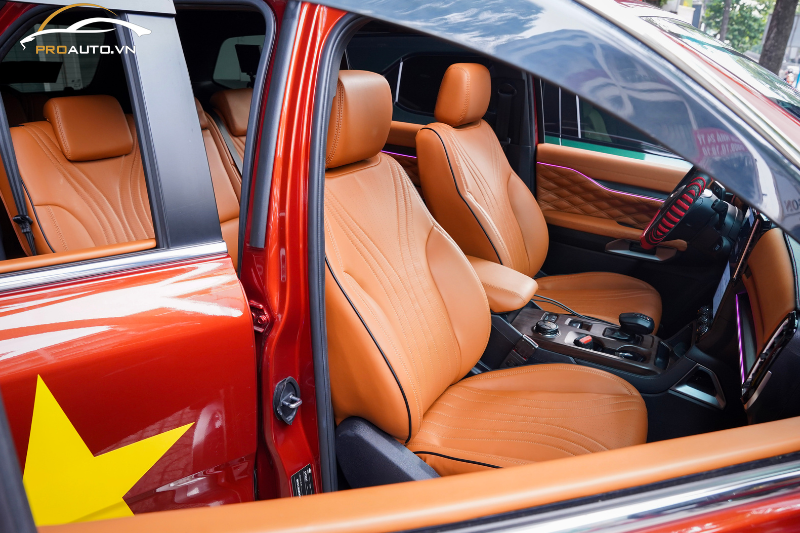 Quy trình đổi màu nội thất xe Ford Everest