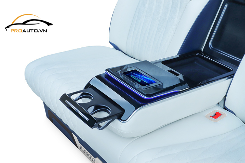 Sofa Bed 2.0 Luxury được trang bị thêm hộc để ly ẩn