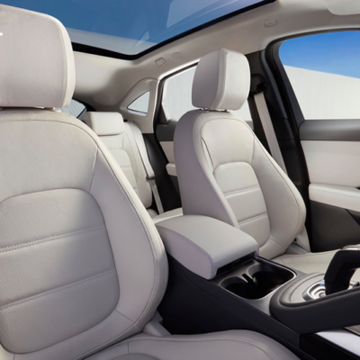 Sơn đổi màu các chi tiết nhựa xe Jaguar E-Pace