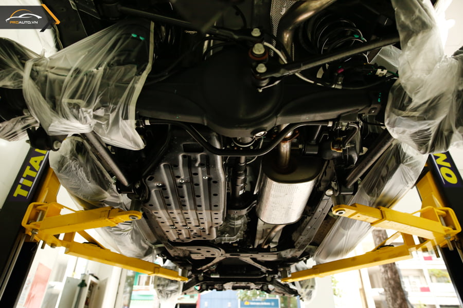 Sơn phủ gầm cho xe Ford Everest