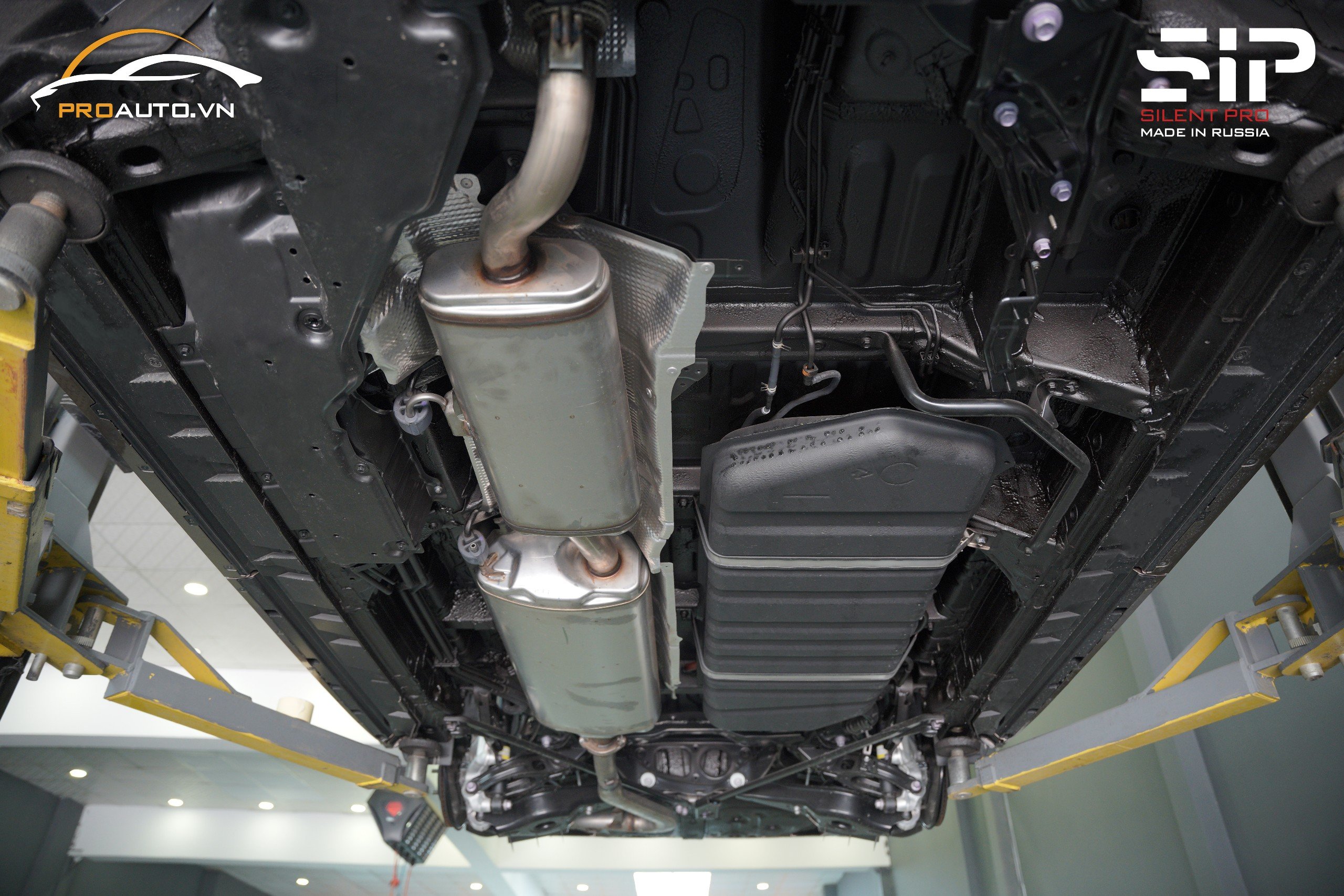 Sơn phủ gầm xe Toyota Innova giúp chống ăn mòn và gỉ sét