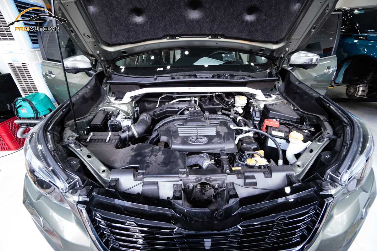 Cách âm chống ồn xe Subaru Legacy vị trí khoang máy
