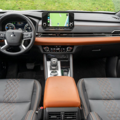 Tại sao chọn đổi màu nội thất xe Mitsubishi Outlander?