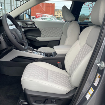 Tại sao chọn đổi màu nội thất xe Mitsubishi Outlander Sport?