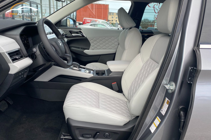 Tại sao chọn đổi màu nội thất xe Mitsubishi Outlander Sport?