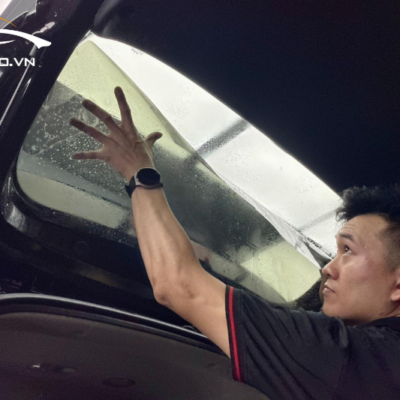 Tại sao phải dán phim cách nhiệt xe Mercedes V250?