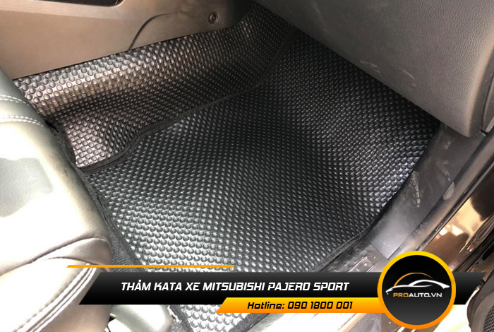 tham kata xe mitsubishi pajero sport