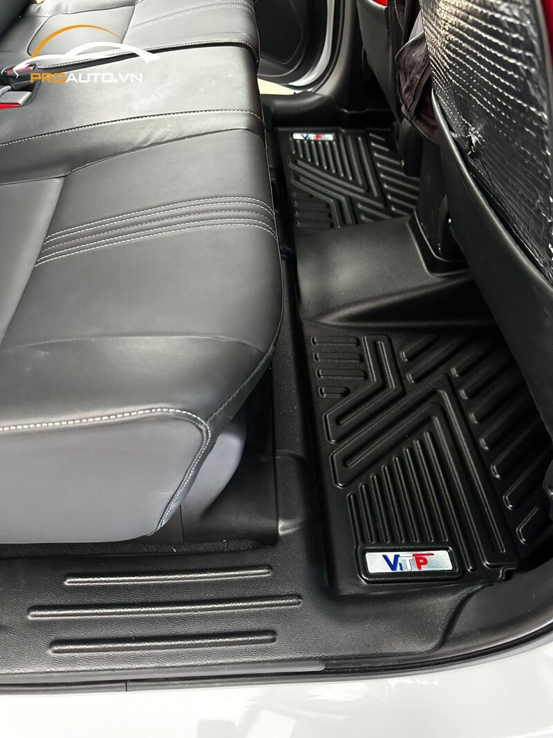 Thảm sàn ViTP bảo vệ sàn xe và đem lại sự sang trọng cho xe 