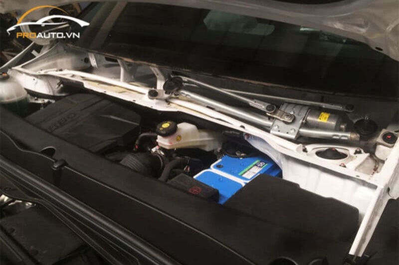 Thanh giằng chống bồng bềnh xe kia Carnival